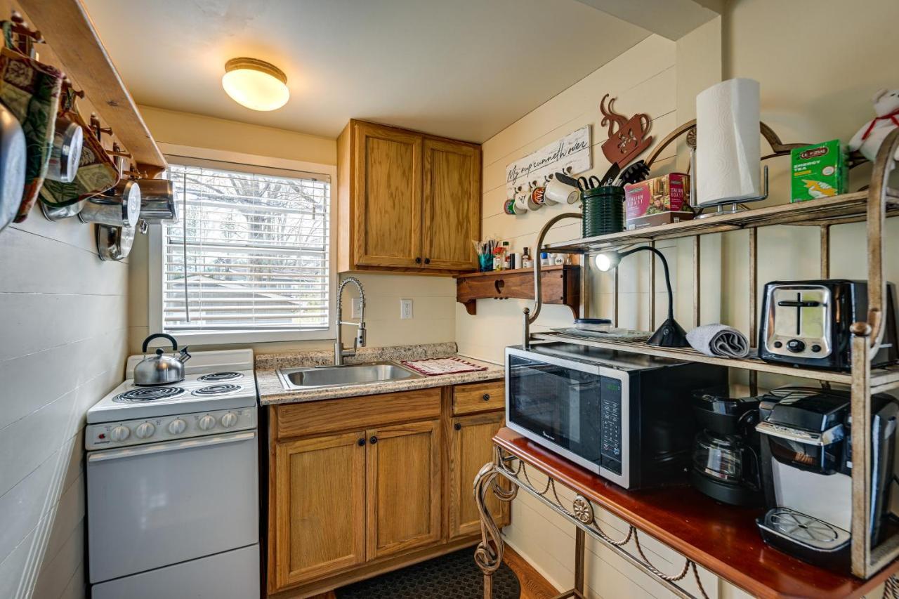 Pet-Friendly Vacation Rental Cabin In Whittier Exteriör bild