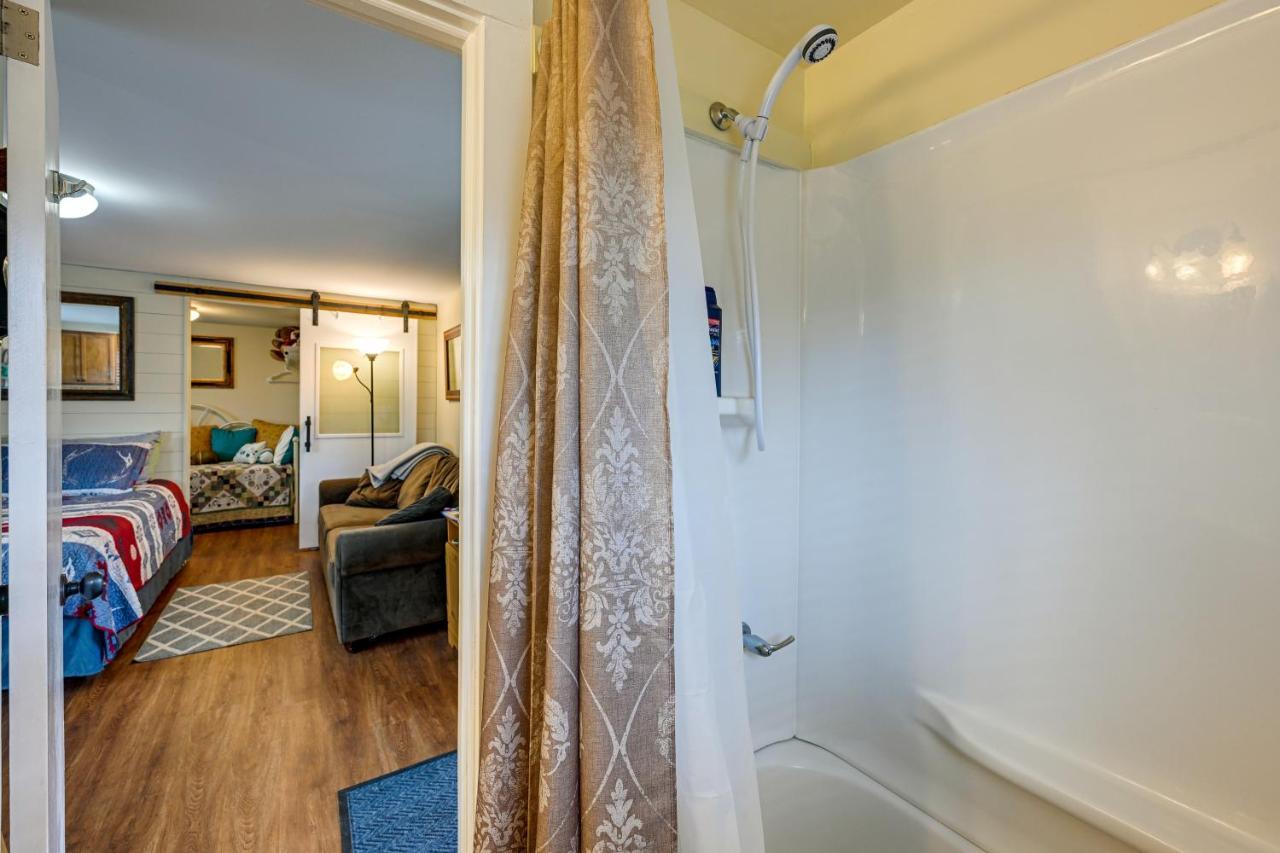 Pet-Friendly Vacation Rental Cabin In Whittier Exteriör bild