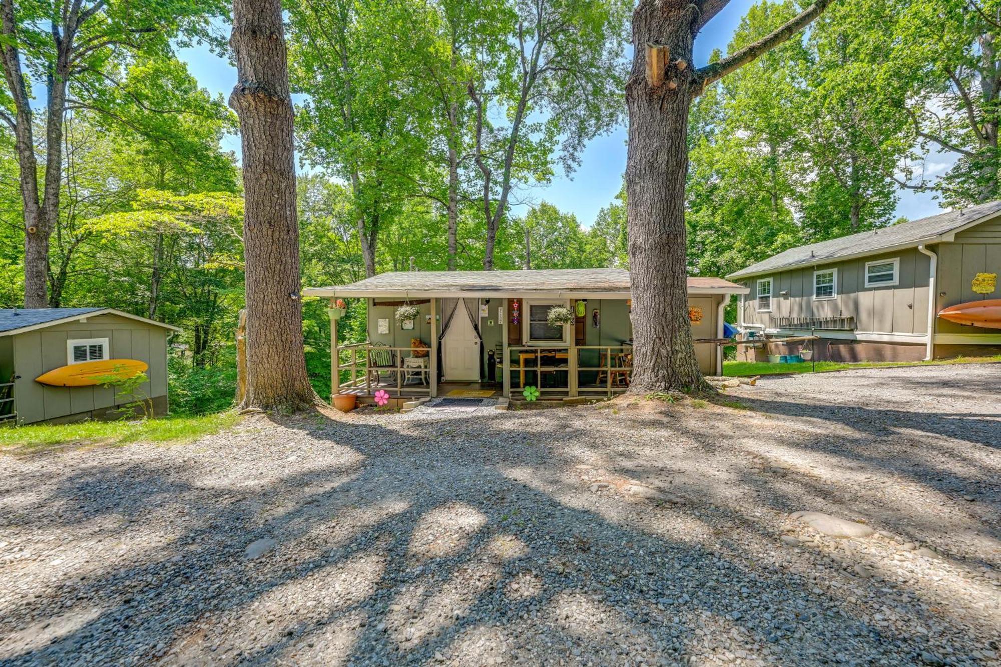 Pet-Friendly Vacation Rental Cabin In Whittier Exteriör bild